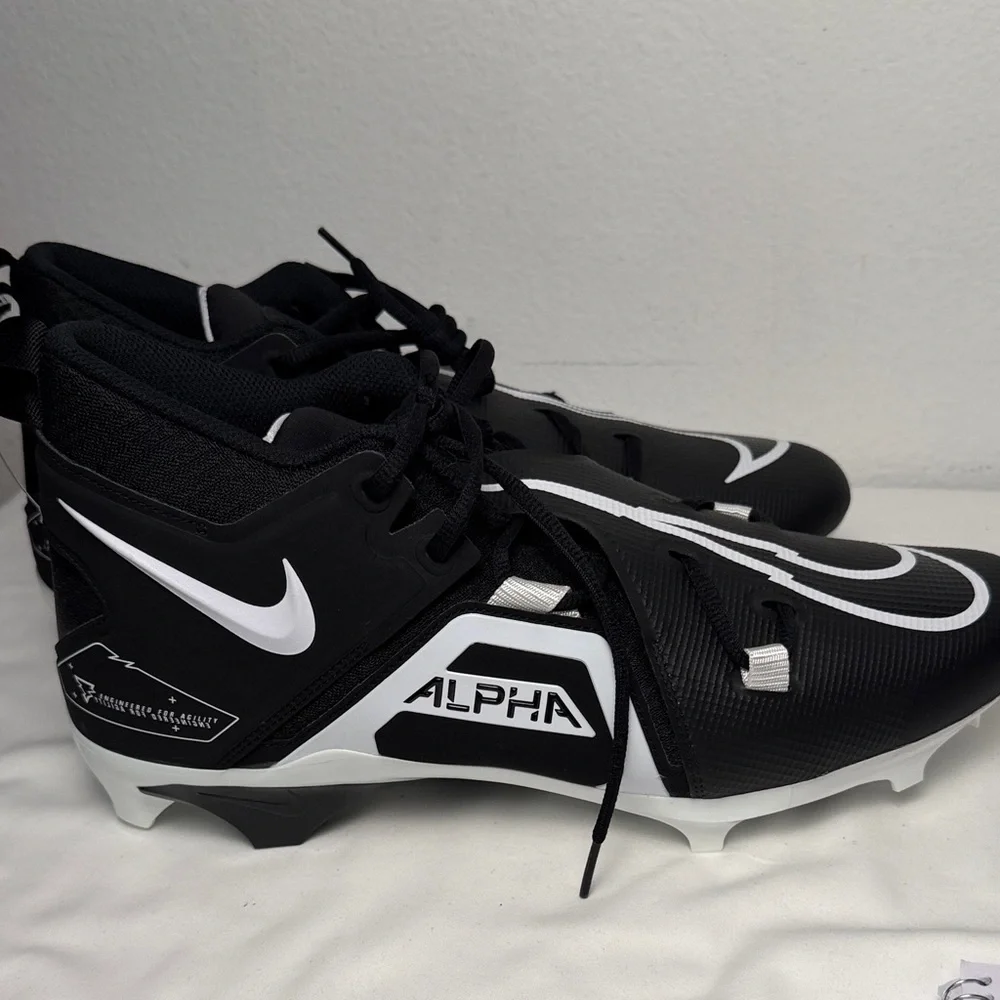 Nike‎ Alpha Menace pro 3 Black and White Sports Cleats FOOTBALL SZ 13 new no box